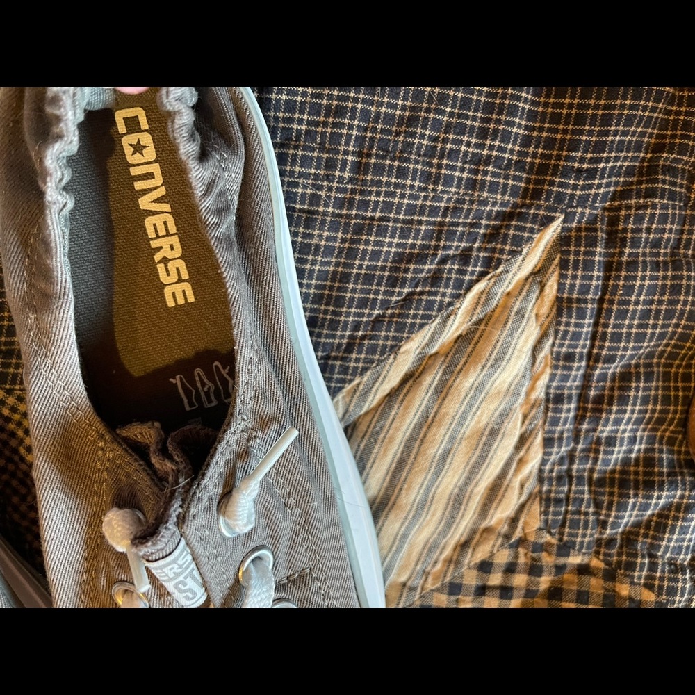 Women’s converse